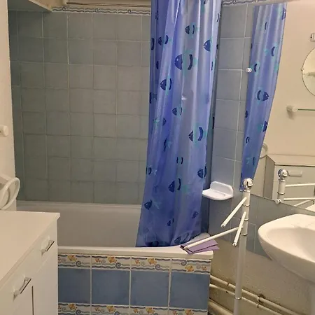 2000 Apartment